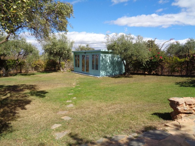 4 Makuuhuoneen Huvila Alhaurín de la Torre