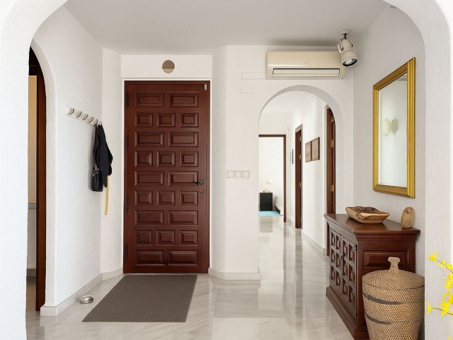 Huvila, La Capellania, R5217520