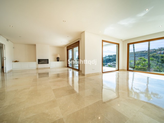 5 Makuuhuoneen Huvila Benahavís