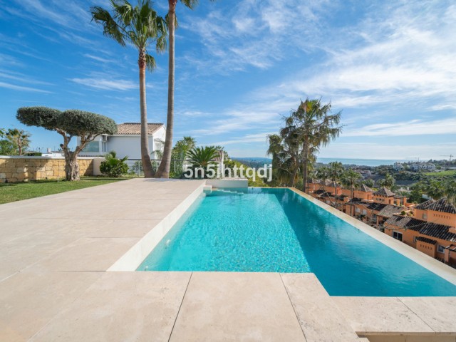 5 Makuuhuoneen Huvila Benahavís