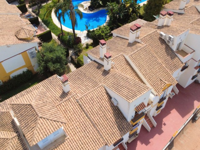 4 Bedrooms Townhouse in San Pedro de Alcántara