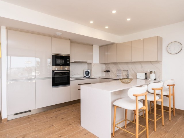 2 Makuuhuoneen Huoneisto Estepona