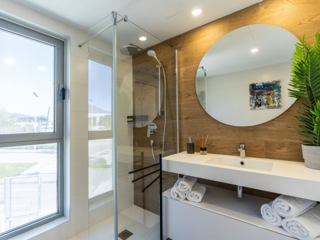 2 Makuuhuoneen Huoneisto Estepona