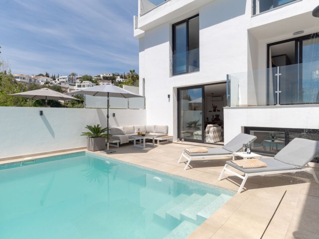 4 Makuuhuoneen Rivitalo Torreblanca