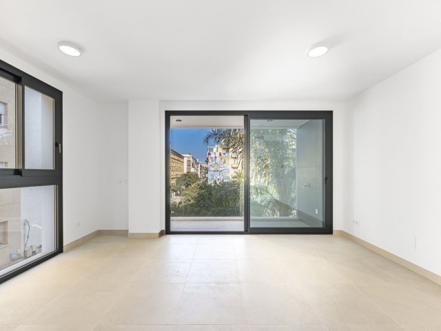 2 Bedrooms Apartment in Estepona