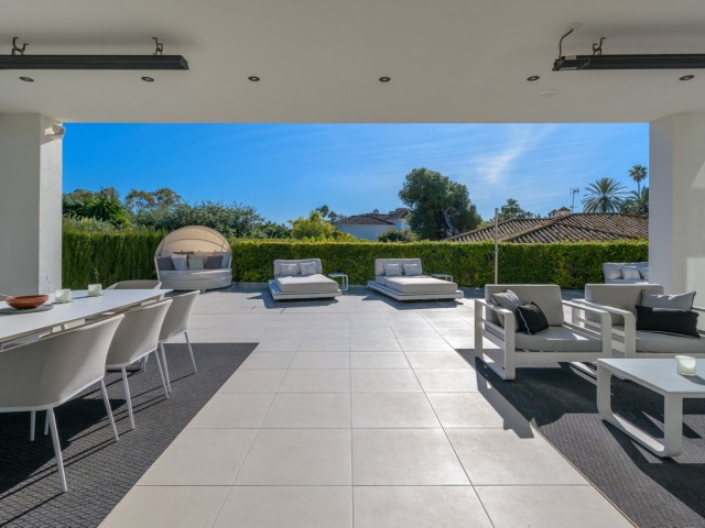 4 Bedrooms Villa in Los Monteros