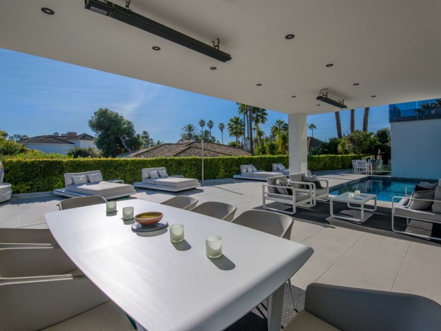 4 Bedrooms Villa in Los Monteros