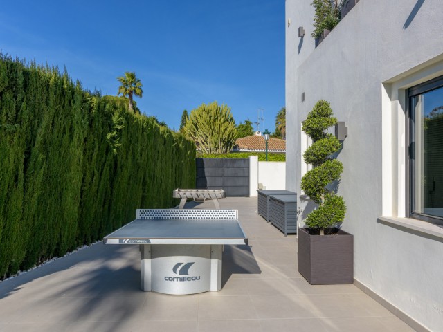 4 Bedrooms Villa in Los Monteros