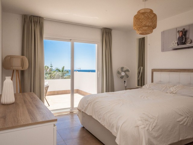 6 Makuuhuoneen Huvila Estepona