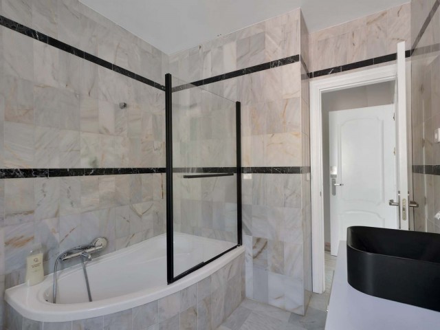 10 Bedrooms Villa in Marbella