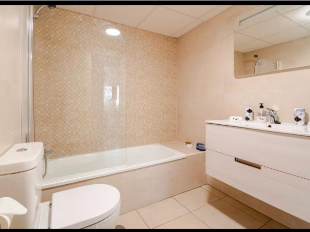 3 Schlafzimmer Apartment in Nueva Andalucía