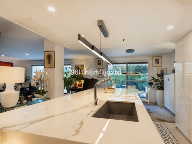 Huoneisto Sotogrande - R5337523