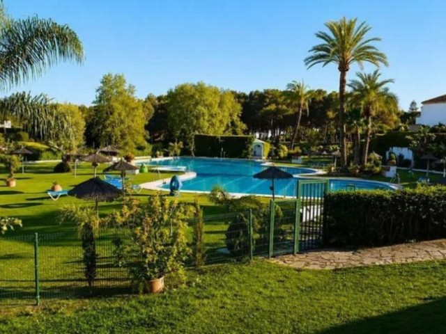 2 Bedrooms Apartment in Estepona
