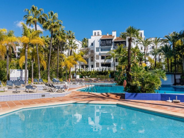 Penthouse in Elviria