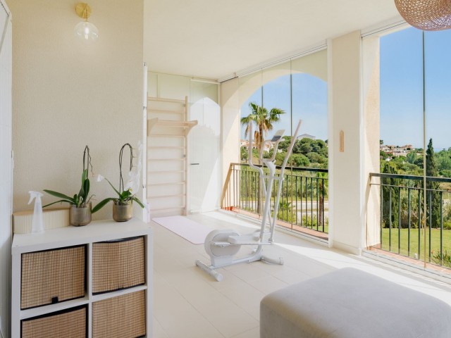Apartment, El Faro, R5366179