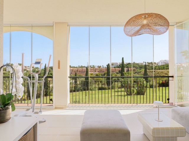 Apartment, El Faro, R5366179