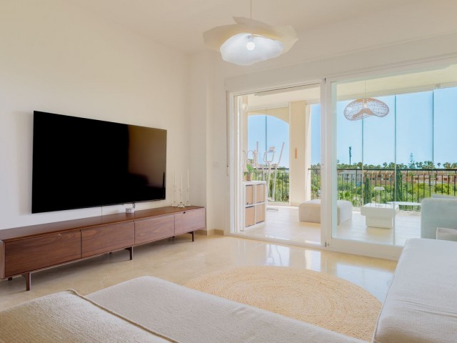 Apartment, El Faro, R5366179