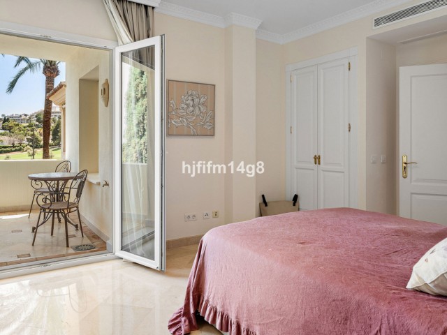 3 Bedrooms Apartment in Nueva Andalucía
