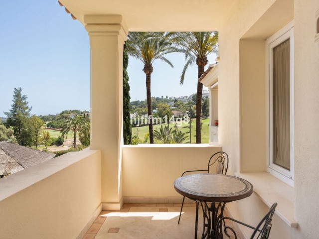 3 Bedrooms Apartment in Nueva Andalucía