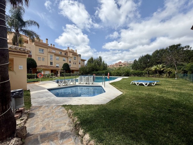 3 Bedrooms Apartment in Calahonda