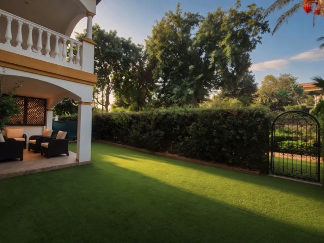 Apartment, Nueva Andalucia, R5366623