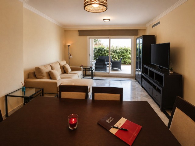 2 Bedrooms Apartment in Nueva Andalucía
