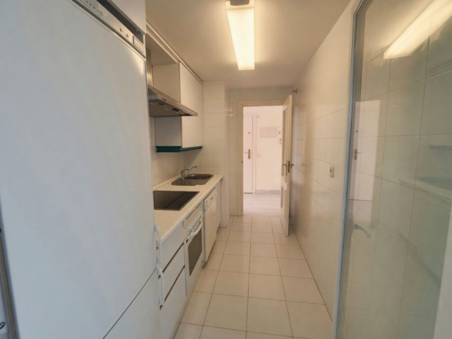 2 Bedrooms Apartment in Nueva Andalucía