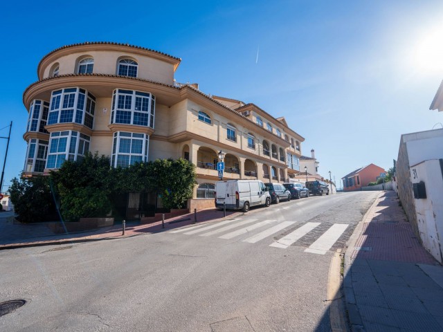 Apartment, Los Pacos, R5366776