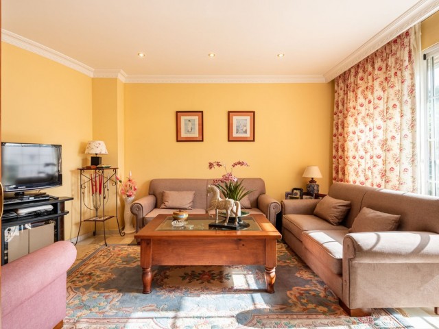 5 Bedrooms Villa in Nueva Andalucía