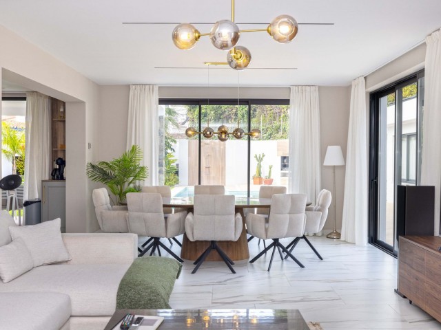 6 Bedrooms Villa in Málaga