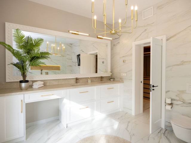 6 Bedrooms Villa in Málaga