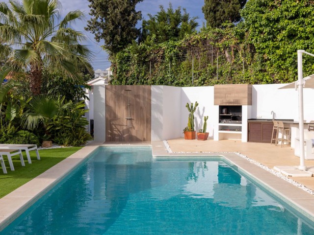 6 Bedrooms Villa in Málaga