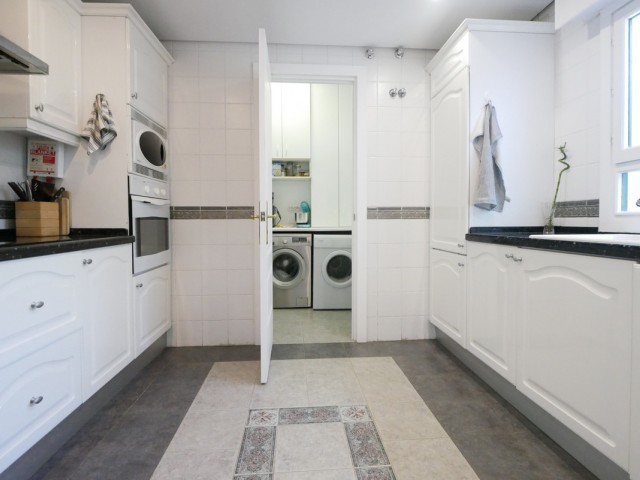 3 Bedrooms Apartment in Puerto de Cabopino