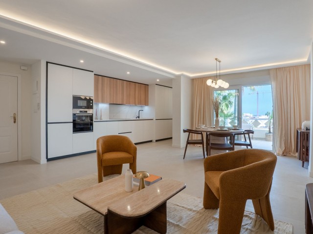 Apartment, Las Chapas, R5367142