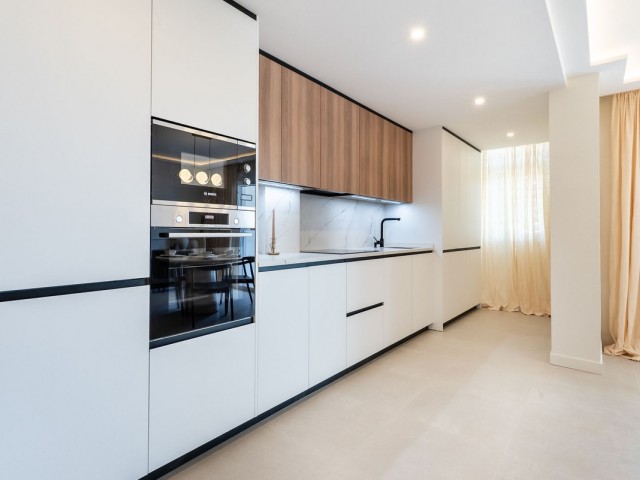 Apartment, Las Chapas, R5367142