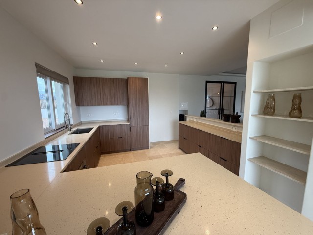 4 Bedrooms Villa in Guadalmina Alta