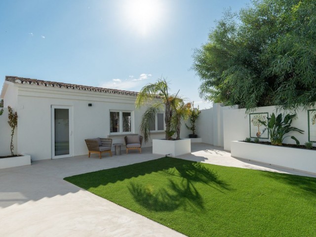 4 Bedrooms Villa in Guadalmina Alta