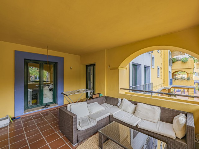 2 Bedrooms Apartment in San Pedro de Alcántara