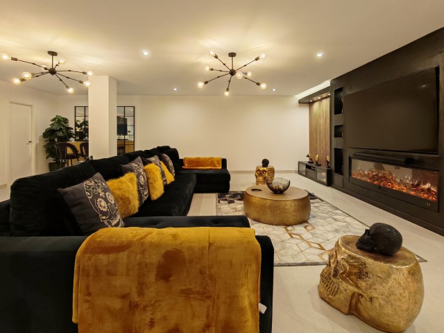 5 Soveroms Villa i Estepona