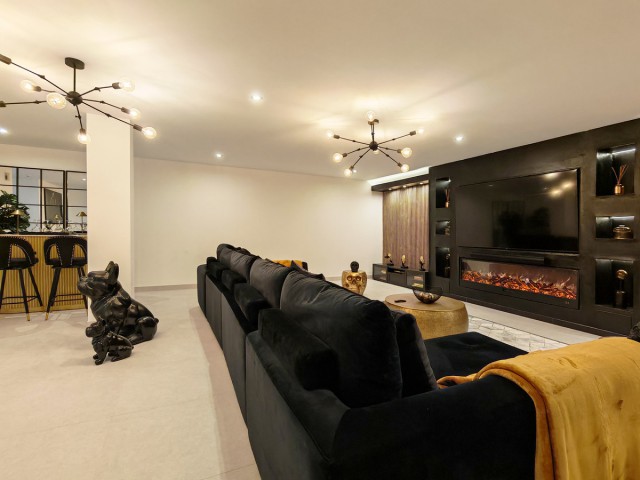 5 Soveroms Villa i Estepona