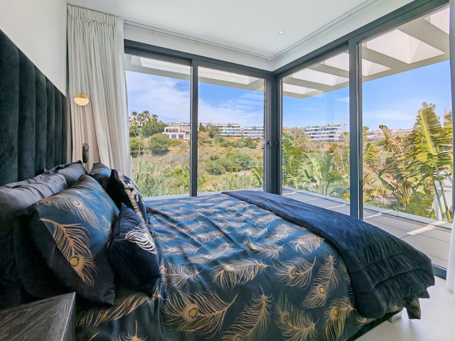 5 Soveroms Villa i Estepona
