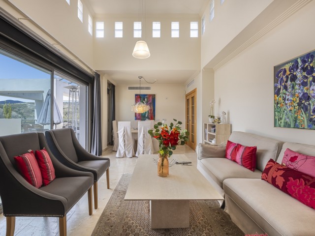 Penthouse avec 3 Chambres  à Benahavís