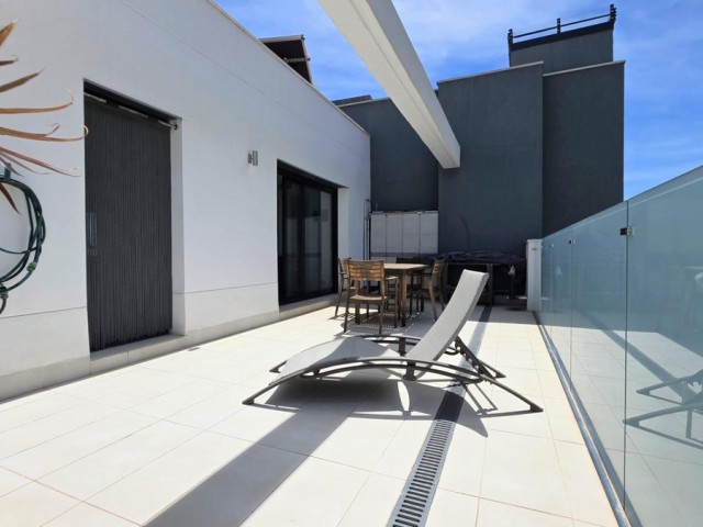 Penthouse avec 3 Chambres  à La Colina
