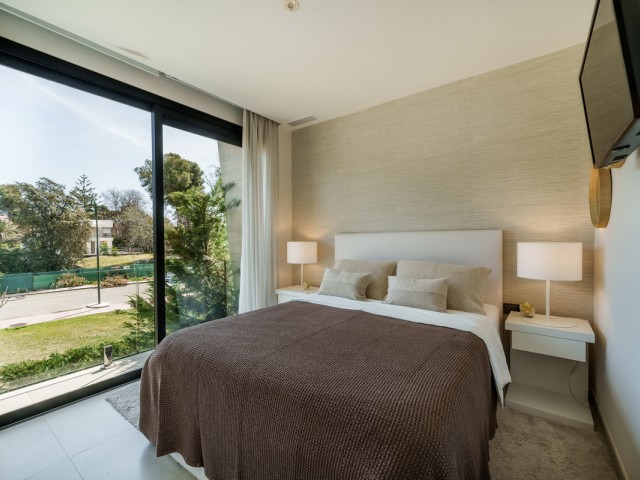Villa avec 5 Chambres  à Puerto Banús