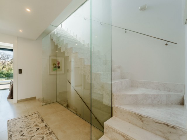 Villa avec 5 Chambres  à Puerto Banús