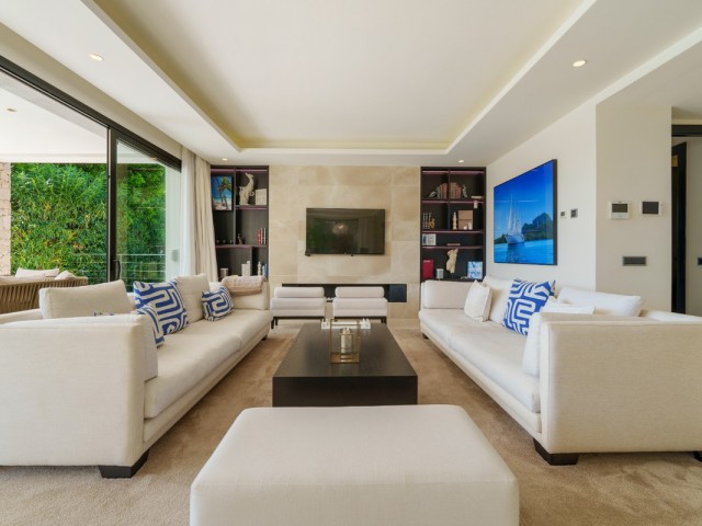 6 Bedrooms Villa in Nueva Andalucía