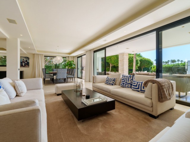 6 Schlafzimmer Villa in Nueva Andalucía