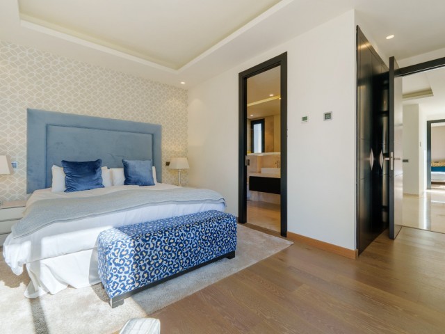 6 Schlafzimmer Villa in Nueva Andalucía