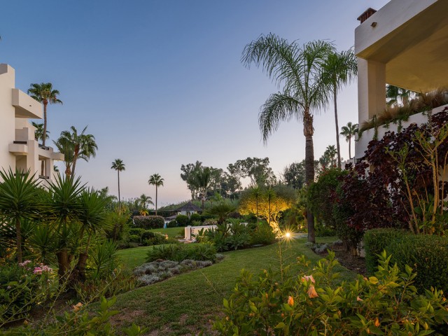 3 Bedrooms Apartment in Estepona