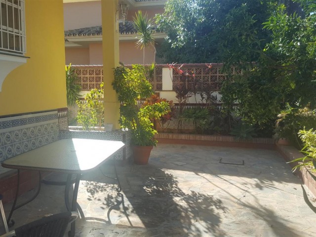 6 Sovrums Villa i Mijas Costa